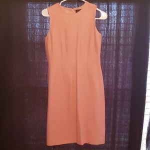 Linen sheath dress. Fully lined. Ann Taylor. 4P